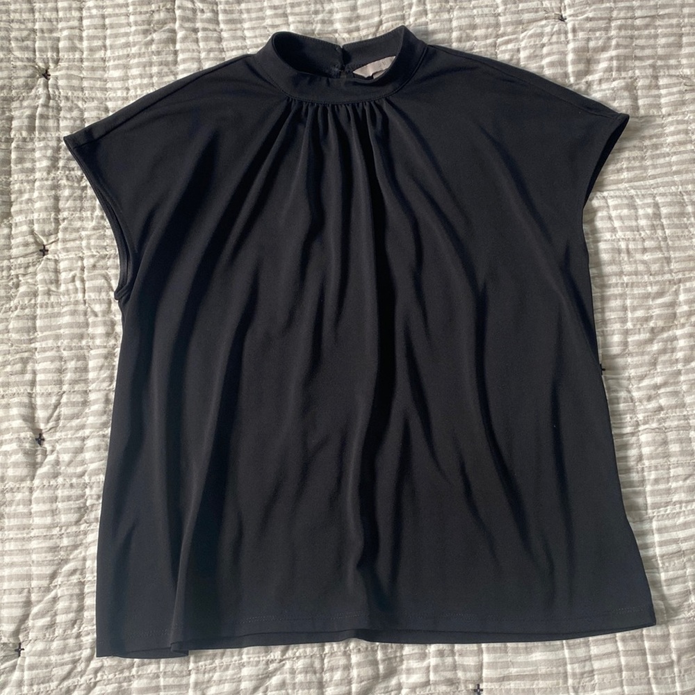 Cup sleeve turtleneck blouse